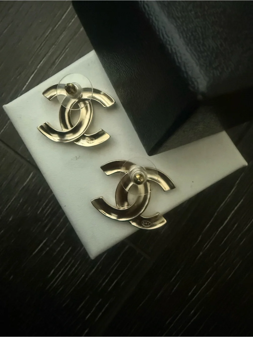 CHANEL Large CC Logo Stud Earrings Light Gold 1” •  Like New • Authentic